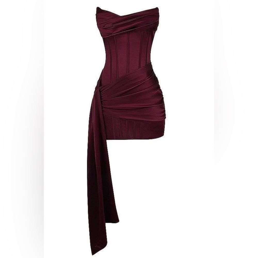 Elegant Burgundy Strapless Homecoming Dress - Picture 3 of 3
